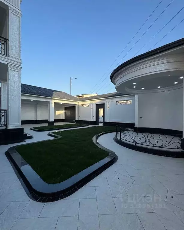 Дом в Краснодарский край, Сочи ул. Ручей Видный, 8В (500 м) - Фото 1