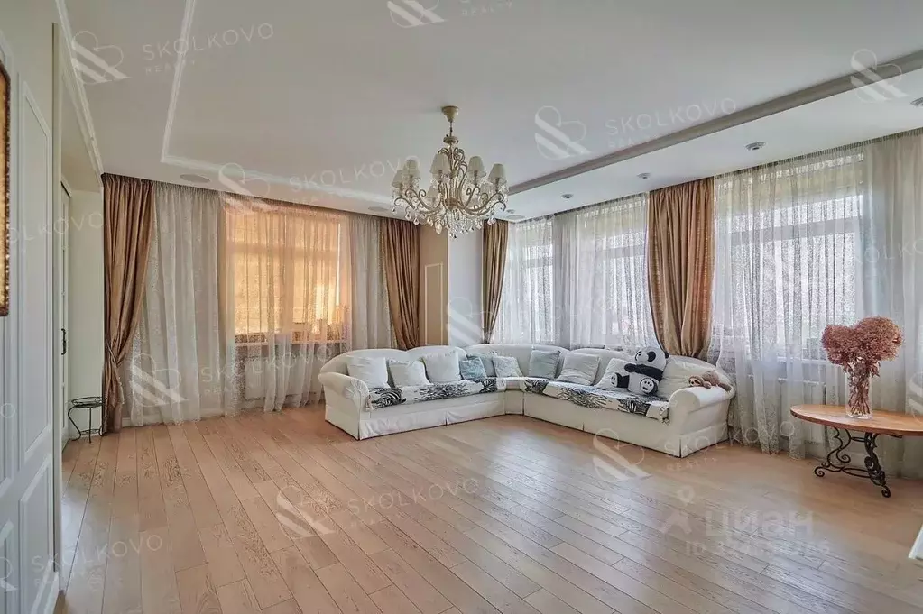 3-к кв. Москва Авиационная ул., 79 (163.4 м) - Фото 1