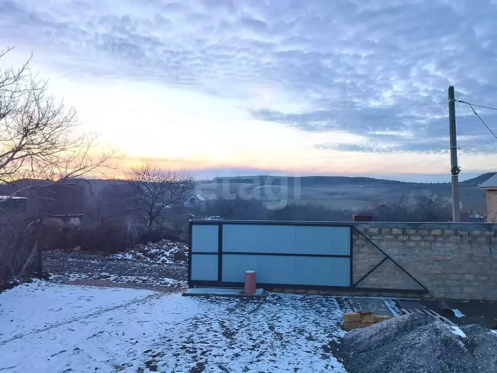 Дом в Крым, Симферопольский район, Перовское с/пос, Шельф СТ ул. ... - Фото 0