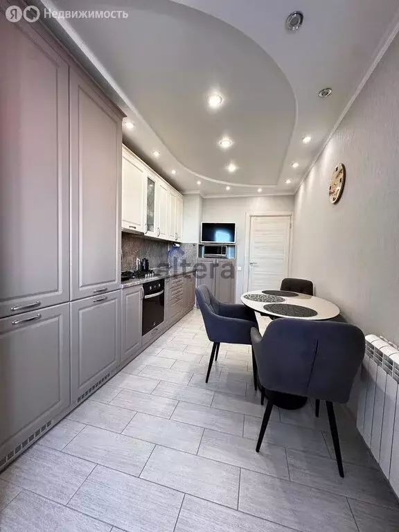 3-комнатная квартира: Казань, улица Аметьевская Магистраль, 4А (65.7 ... - Фото 1