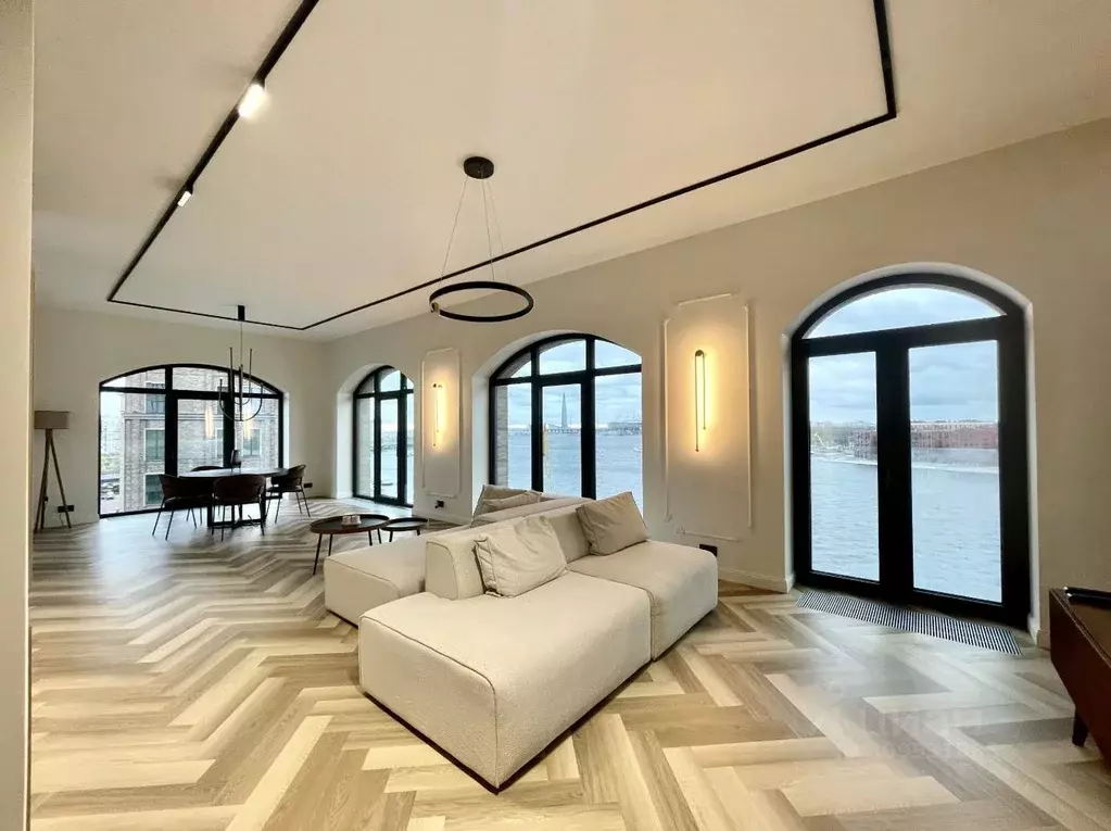 2-к кв. Санкт-Петербург наб. Макарова, 58 (85.0 м) - Фото 1