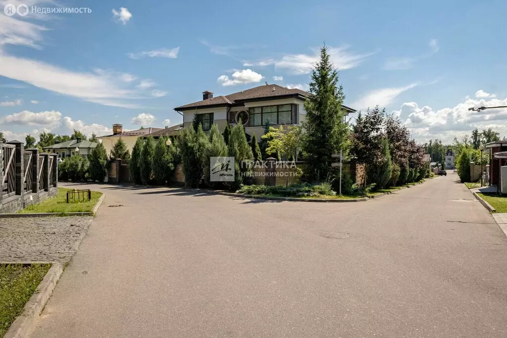 Дом в деревня Бурцево, КП Лесная слобода (750 м) - Фото 1