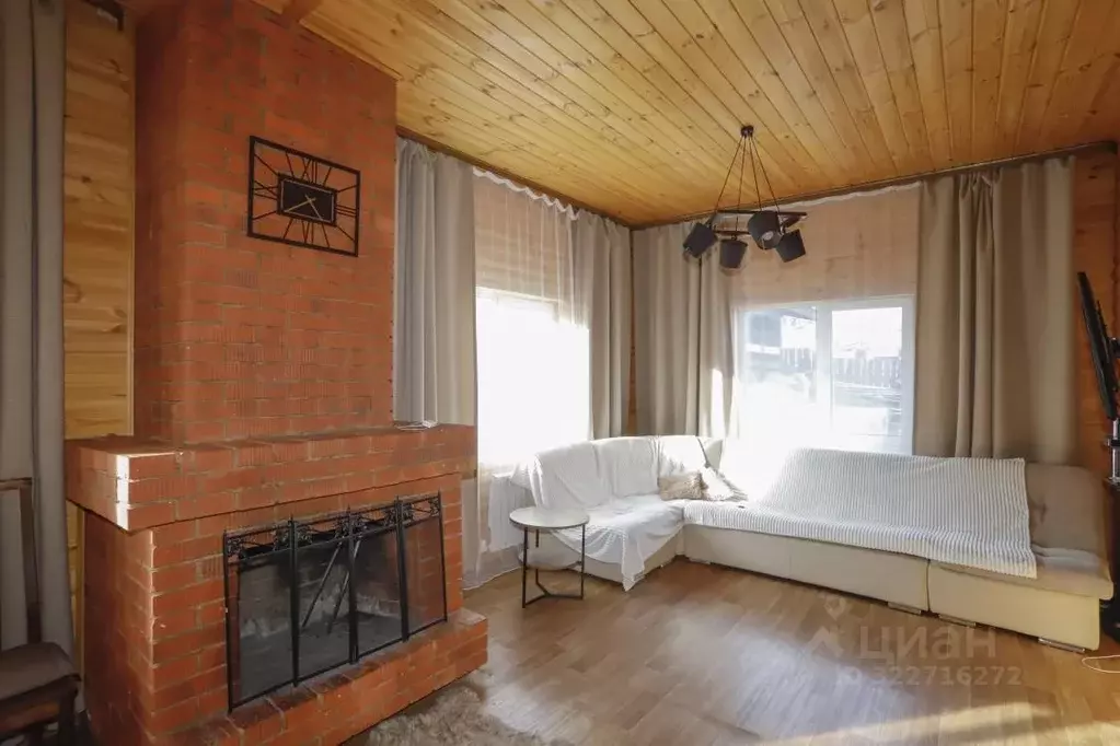 Дом в Иркутская область, Иркутский муниципальный округ, д. Карлук, ... - Фото 1