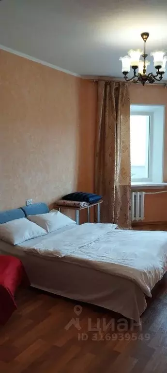 3-к кв. Ханты-Мансийский АО, Сургут ул. 30 лет Победы, 52/1 (68.4 м) - Фото 0