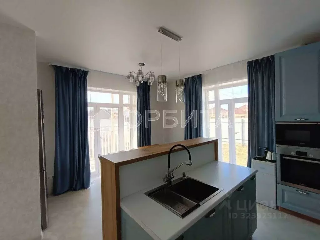 Дом в Тюменская область, Тюмень проезд Ялтинский, 11 (220 м) - Фото 2