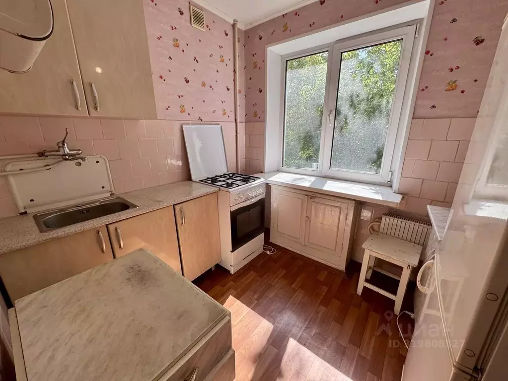 2-к кв. Челябинская область, Челябинск ш. Металлургов, 51А (45.8 м) - Фото 0