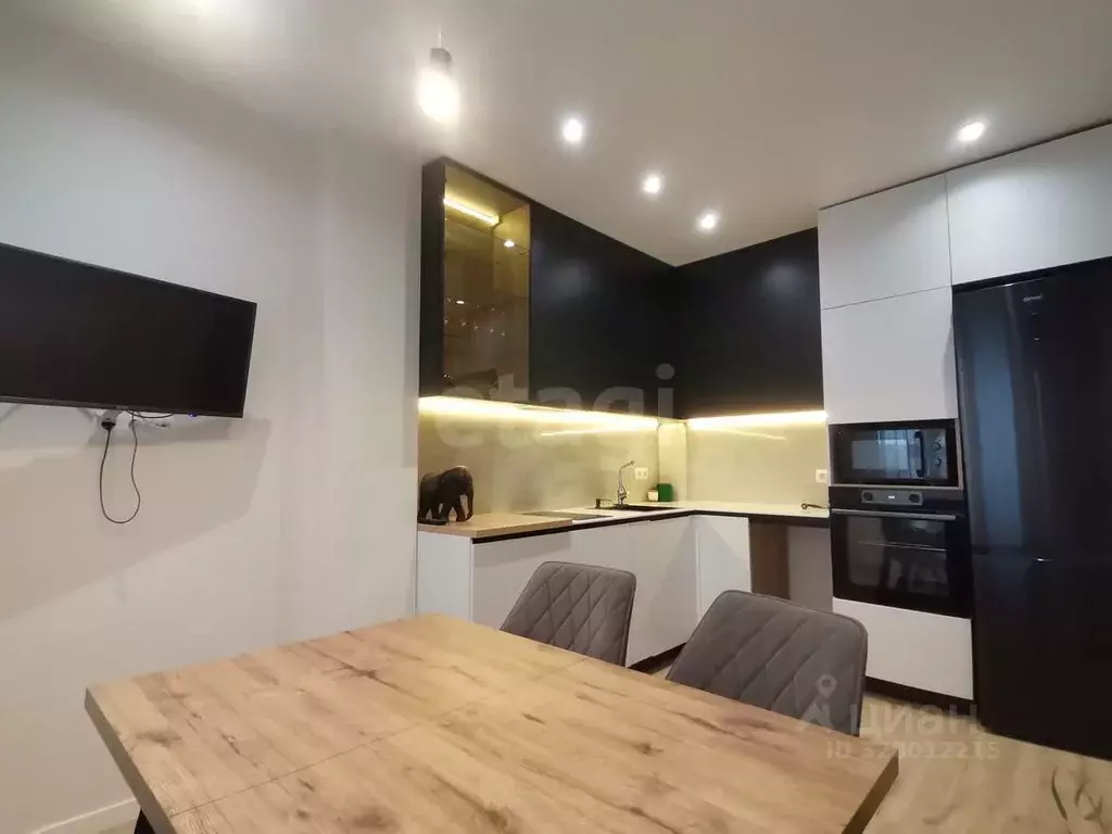 1-к кв. Красноярский край, Красноярск ул. Дмитрия Мартынова, 35 (44.0 ... - Фото 1