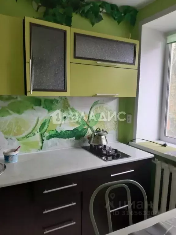 2-к кв. Саратовская область, Балаково Коммунистическая ул., 125 (43.0 ... - Фото 0