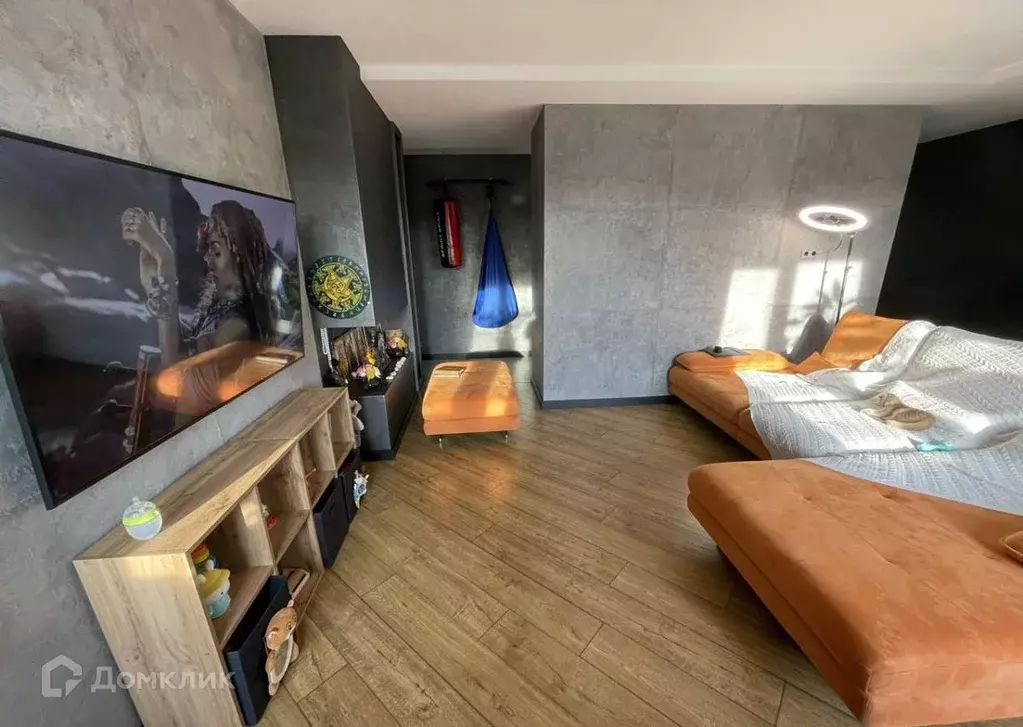 Продаётся квартира-студия, 111.2 м - Фото 1