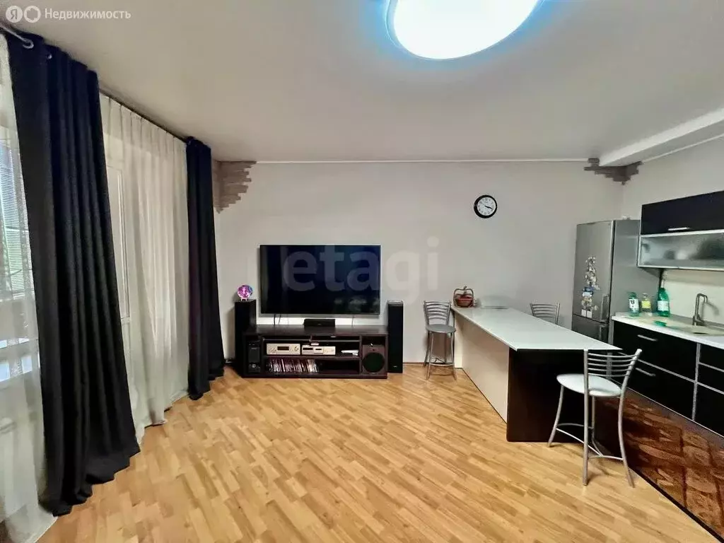 3-комнатная квартира: Абакан, улица Карла Маркса, 44 (91 м) - Фото 1