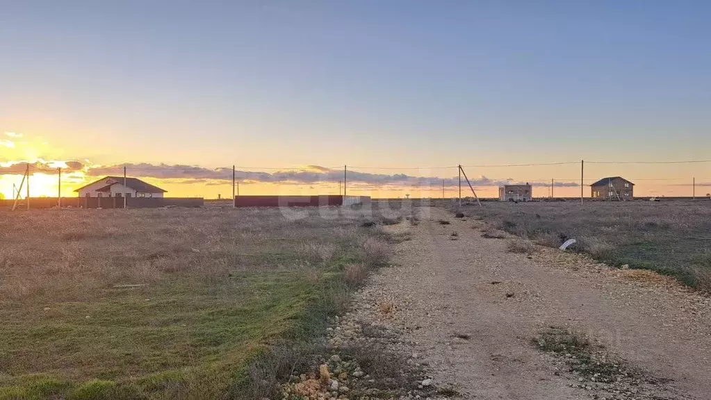 Участок в Крым, Сакский район, с. Уютное, Лазурный кп ул. Брусничная ... - Фото 1