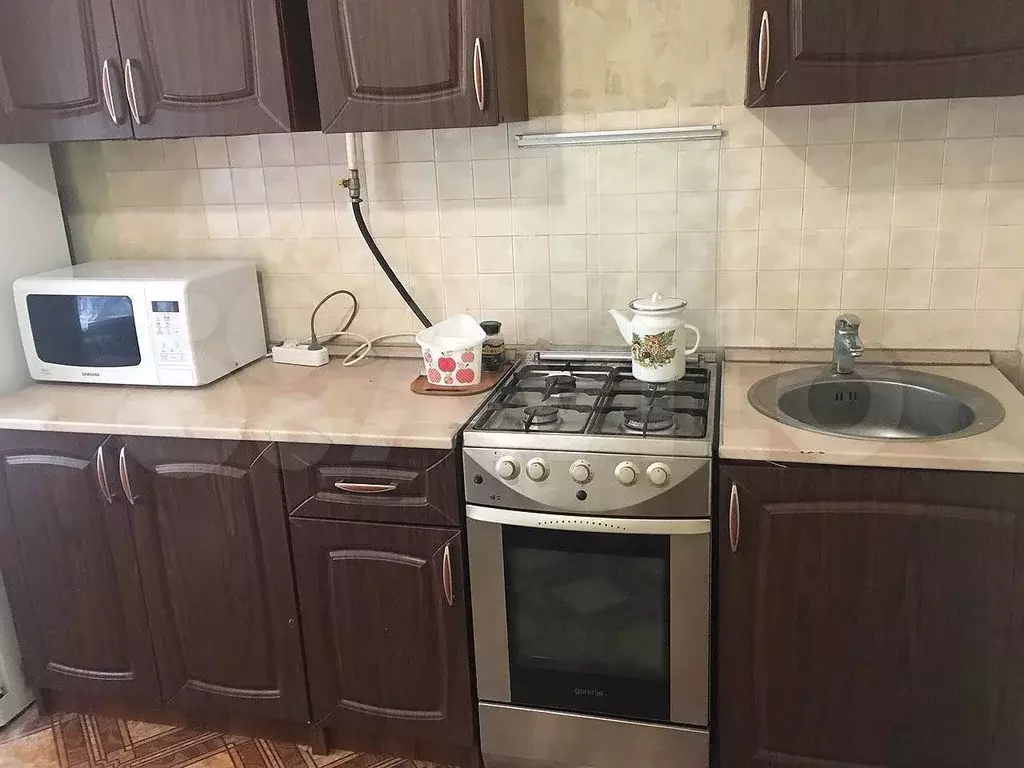 2-к. квартира, 50 м, 1/9 эт. - Фото 0