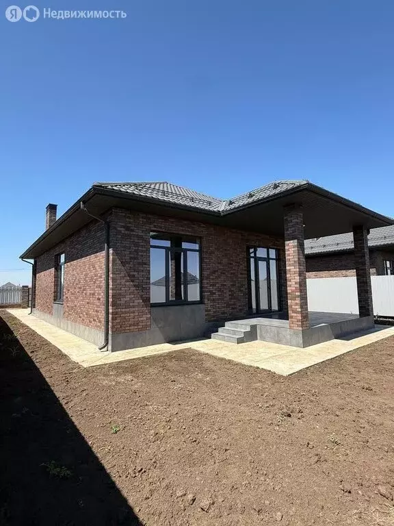 Дом в Краснодар, улица имени Писателя Г.И. Василенко, 5 (109 м) - Фото 1