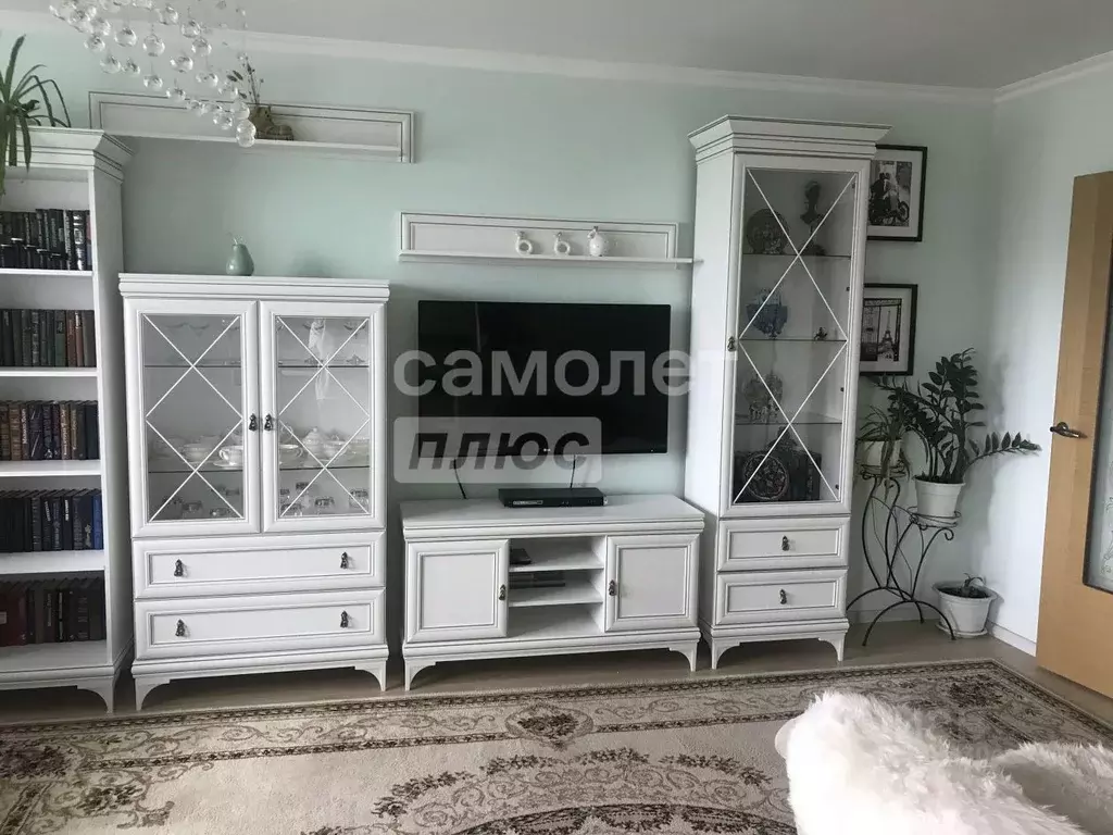 3-к кв. Тюменская область, Тюмень Широтная ул., 53 (65.0 м) - Фото 0