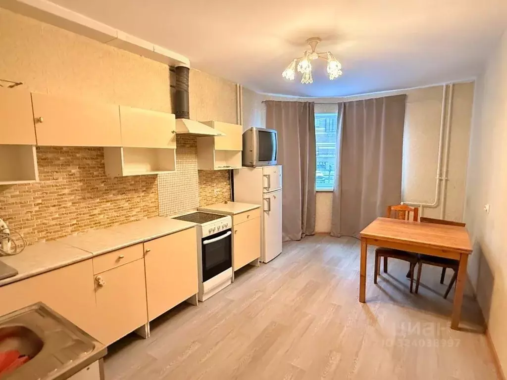 3-к кв. Санкт-Петербург пос. Парголово, Заречная ул., 45к2 (76.8 м) - Фото 1