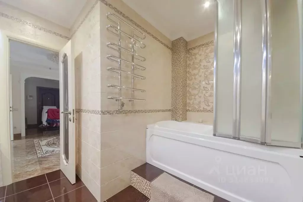 2-к кв. Татарстан, Казань Лево-Булачная ул., 16 (90.0 м) - Фото 1
