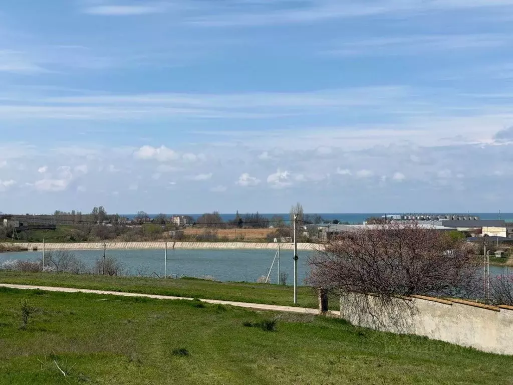 Участок в Крым, Бахчисарайский район, с. Угловое ул. Ленина, 91 (10.0 ... - Фото 1
