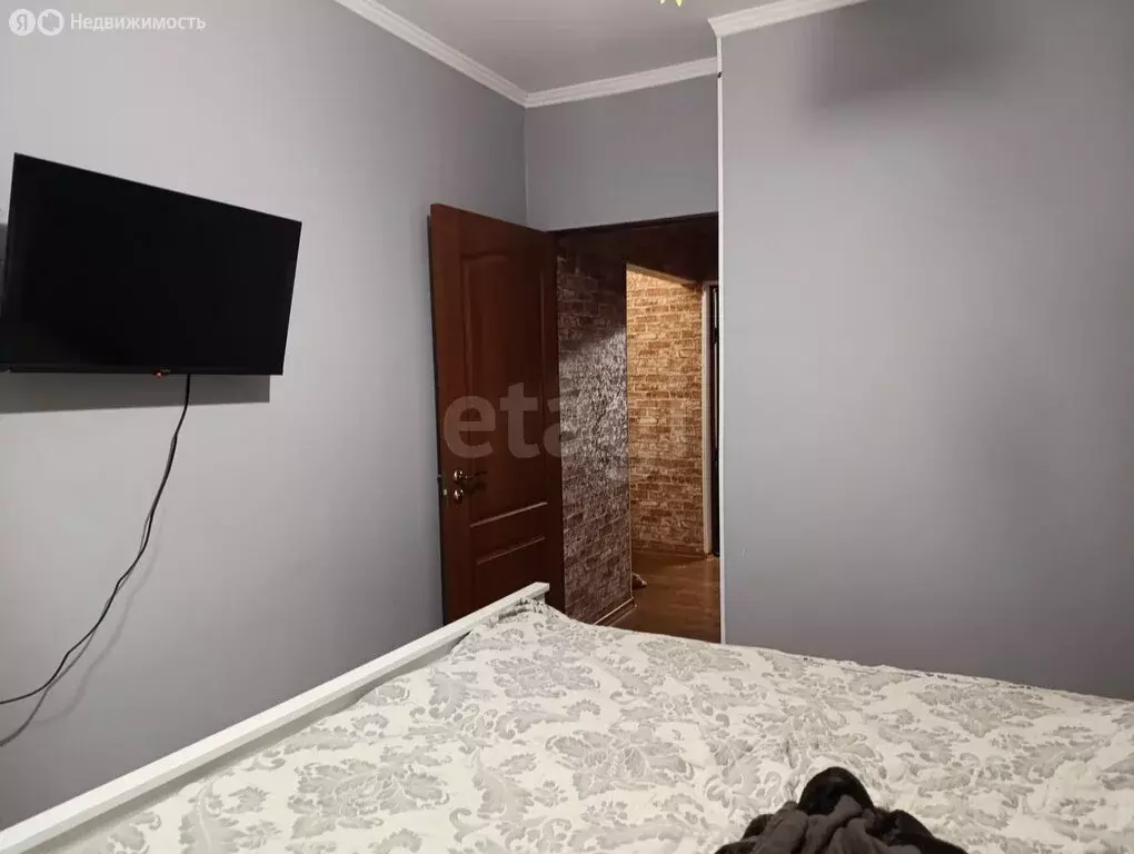 3-комнатная квартира: Симферополь, улица Лермонтова, 15 (60.6 м) - Фото 1