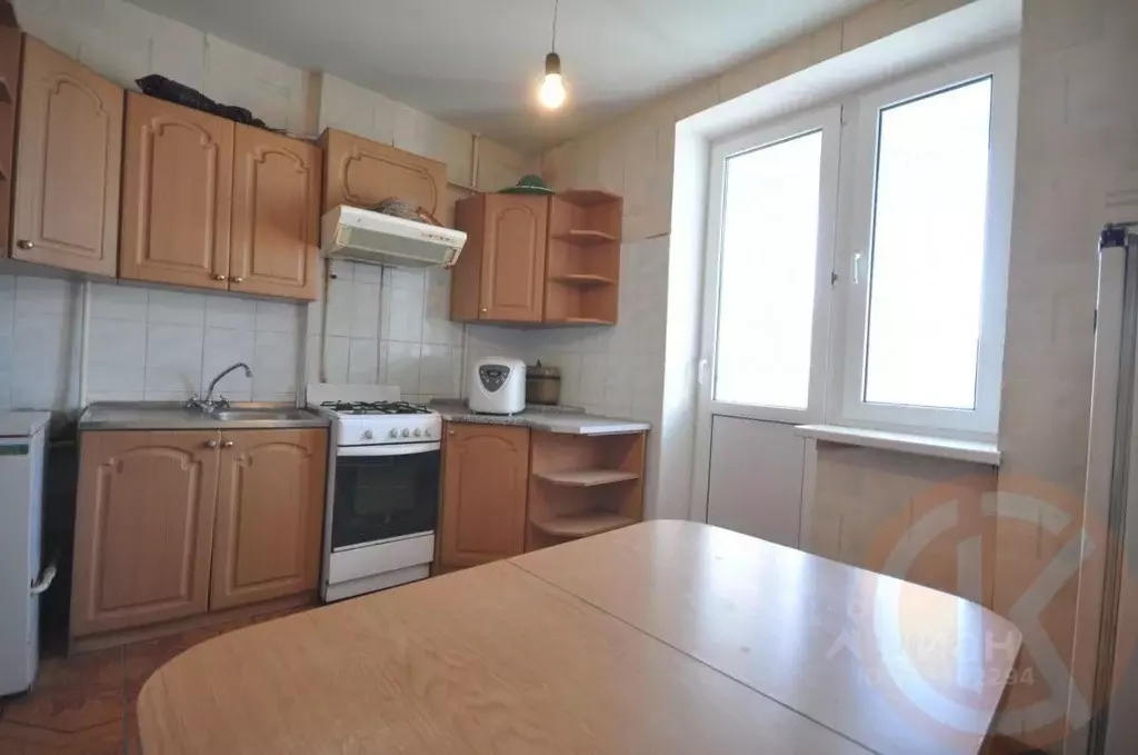 2-к кв. Крым, Сакский район, с. Уютное ул. Кирова, 12 (52.0 м) - Фото 1