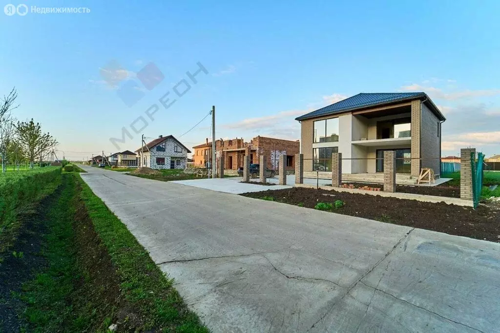 Дом в Краснодар, улица имени Гранта Авакяна, 6 (200 м) - Фото 0