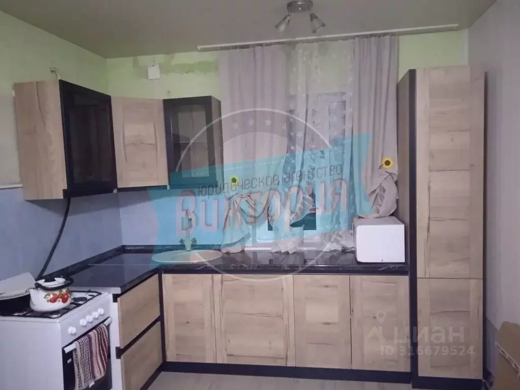 Дом в Орловская область, Мценский район, Подберезовское с/пос, д. ... - Фото 1