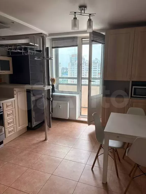 2-к. квартира, 60 м, 10/16 эт. - Фото 0
