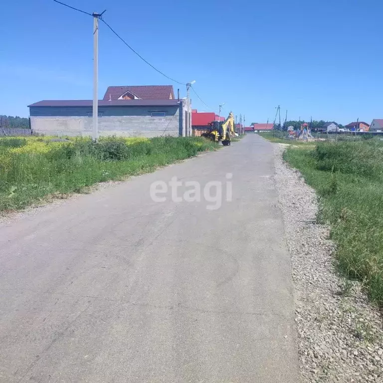 Участок в Тюменская область, Тюменский муниципальный округ, с. Чикча ... - Фото 2