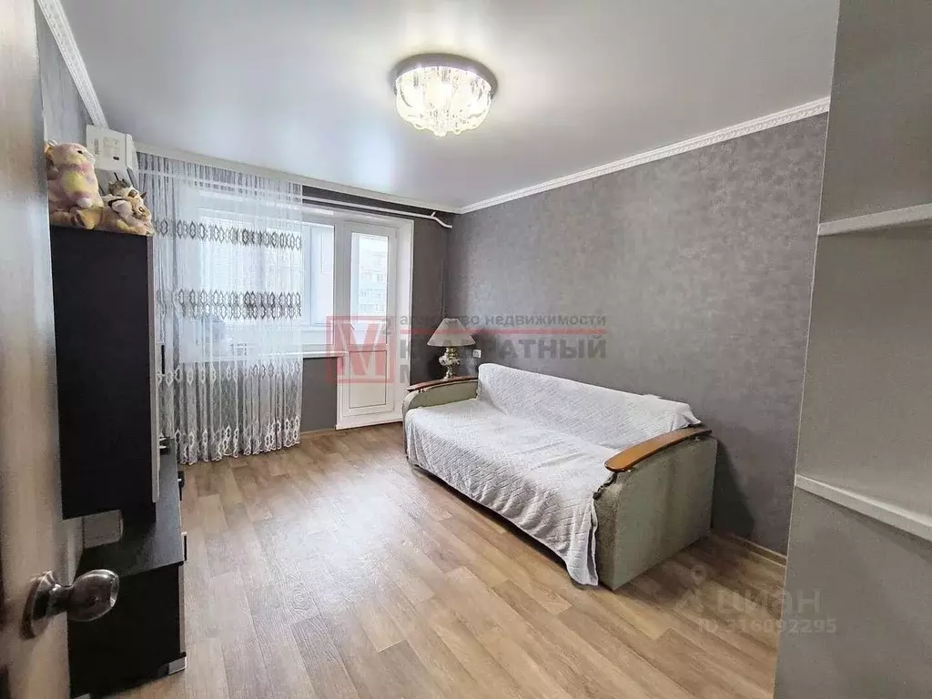 2-к кв. Белгородская область, Старый Оскол Парковый мкр, 7 (45.0 м) - Фото 0