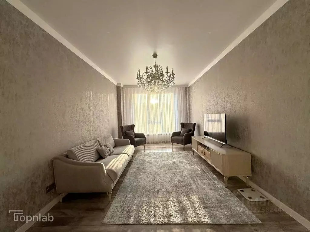 2-к кв. Кабардино-Балкария, Нальчик ул. Тлостанова (70.5 м) - Фото 1