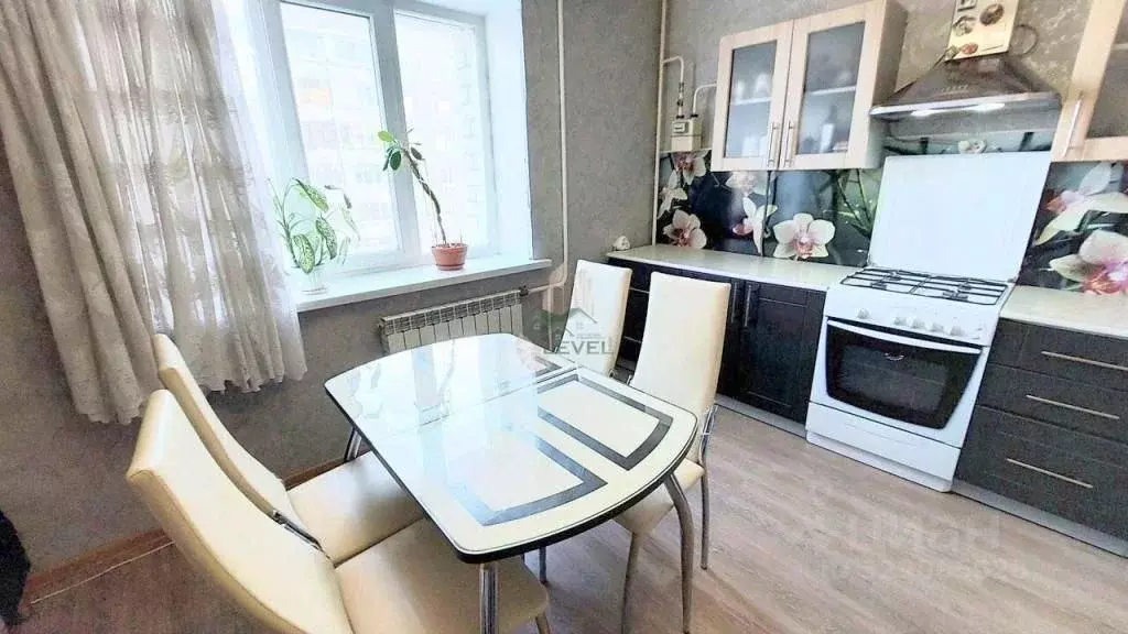 1-к кв. Саратовская область, Энгельс Одесская ул., 75 (56.0 м) - Фото 2