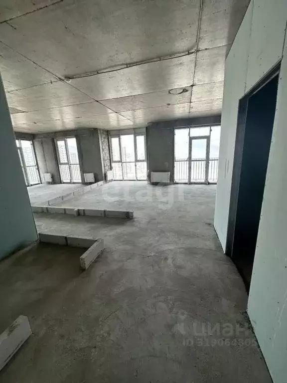 3-к кв. Краснодарский край, Новороссийск ул. Пархоменко, 53 (87.5 м) - Фото 0