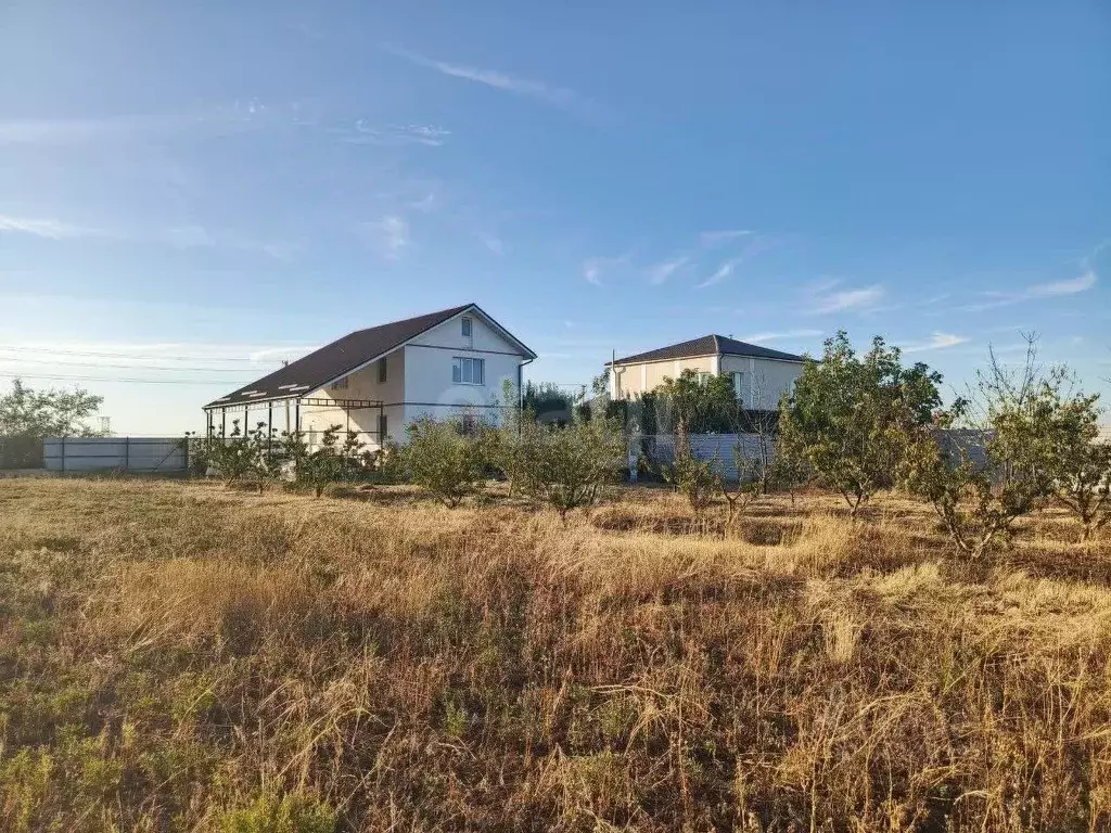 Дом в Крым, Кировский район, Журавское с/пос, с. Тутовка ул. Бахт (126 ... - Фото 1