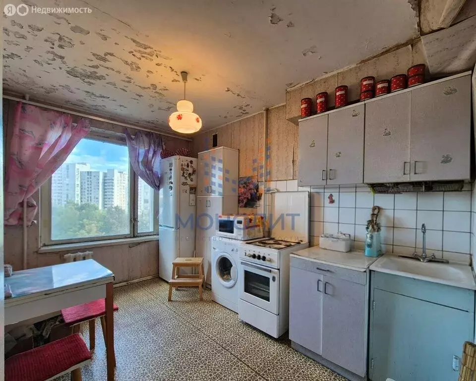 2-комнатная квартира: Одинцово, улица Маршала Бирюзова, 28 (48.5 м) - Фото 1