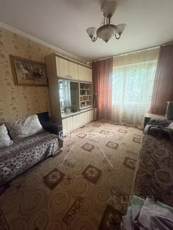 3-к кв. Брянская область, Брянск ул. Медведева, 5 (65.0 м) - Фото 1