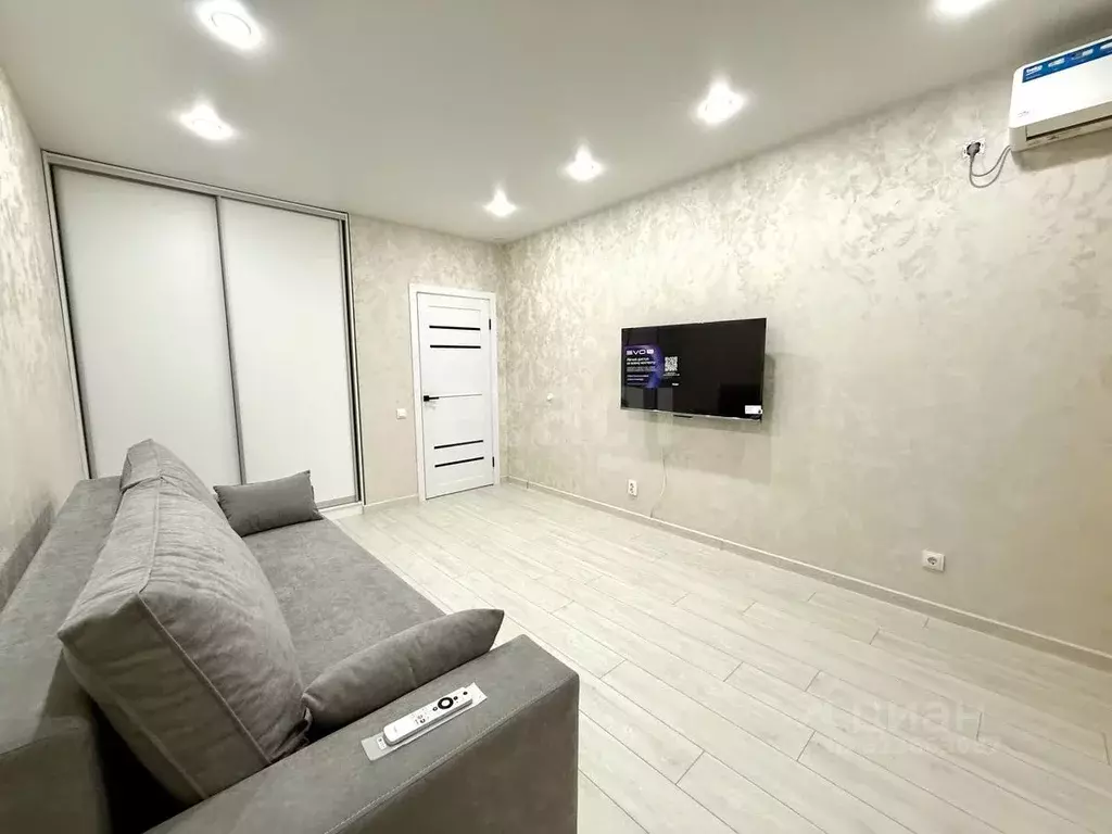 1-к кв. Татарстан, Казань ул. Петра Полушкина, 1 (40.0 м) - Фото 2