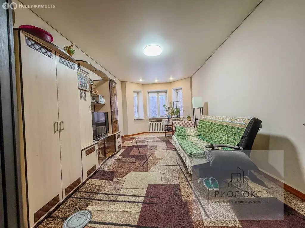 2-комнатная квартира: Магнитогорск, улица Менделеева, 5 (69.8 м) - Фото 1