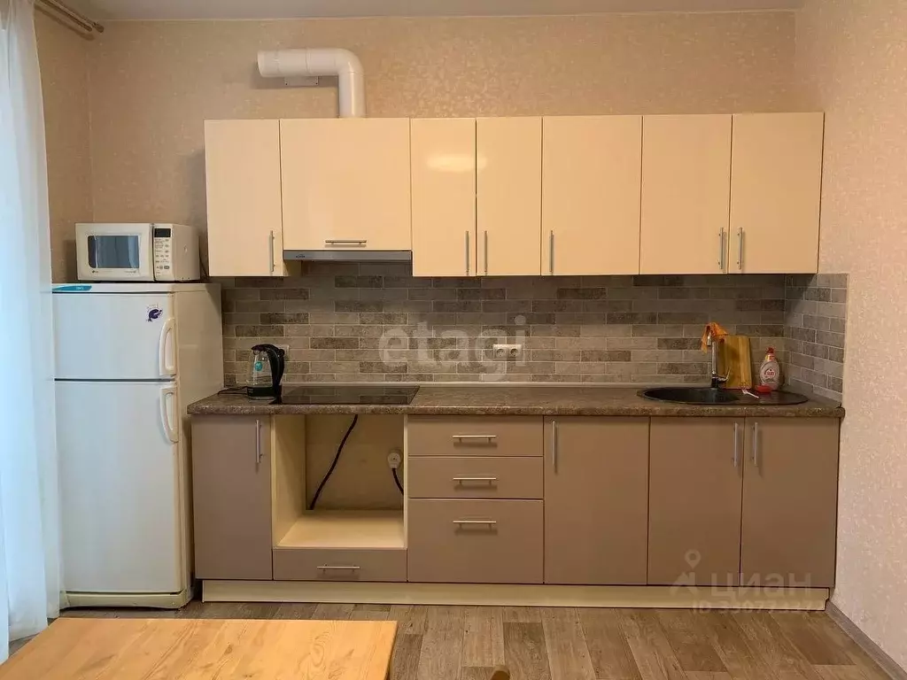1-к кв. Омская область, Омск ул. Красный Путь, 103 (38.0 м) - Фото 2