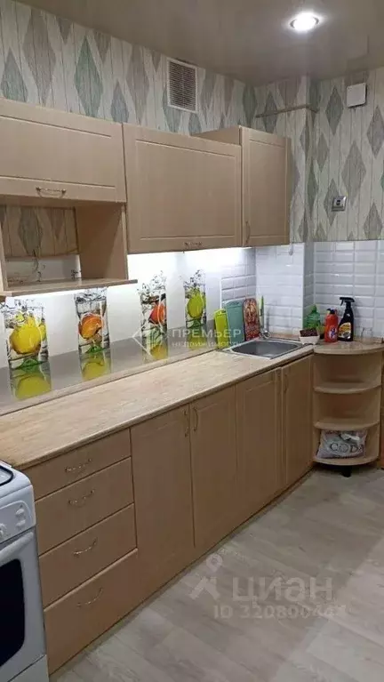 2-к кв. Кировская область, Слободской ул. Грина, 51А (52.1 м) - Фото 1