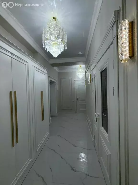 2-комнатная квартира: Грозный, улица Сайханова, 133к8 (75 м) - Фото 1