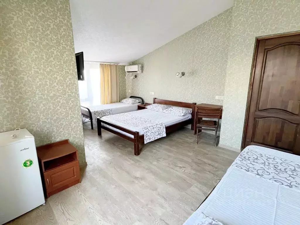 Комната Краснодарский край, Геленджик Десантная ул., 25 - Фото 1