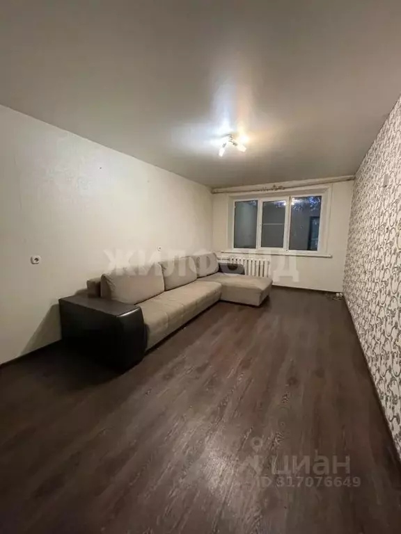2-к кв. Новосибирская область, Новосибирск ул. Есенина, 51/2 (60.0 м) - Фото 0