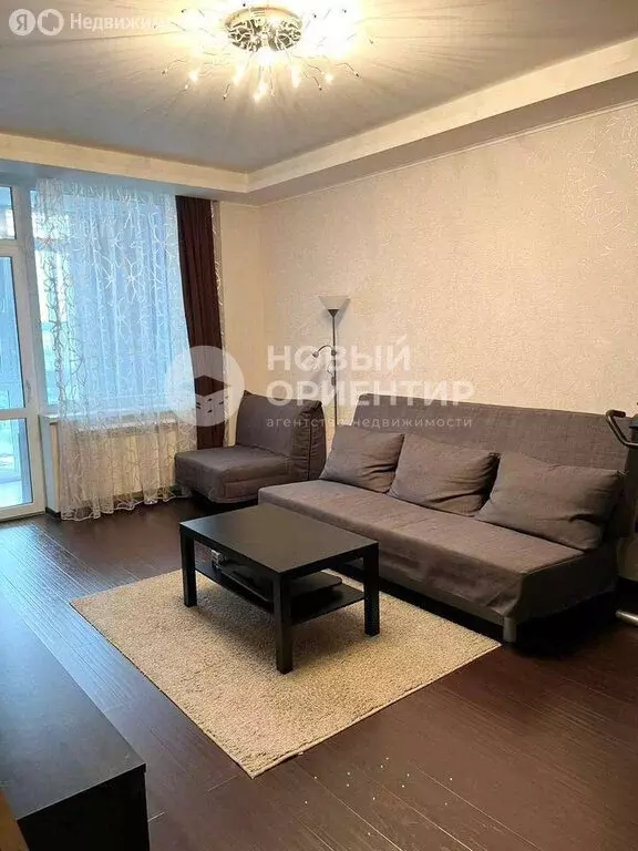 1-комнатная квартира: Екатеринбург, улица Чкалова, 124 (42 м) - Фото 0