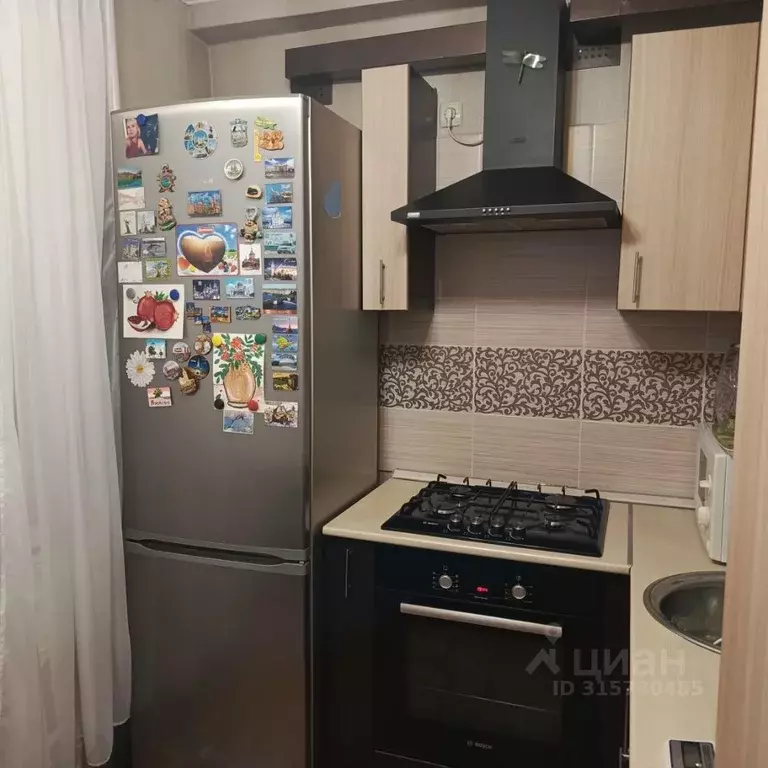 2-к кв. Саратовская область, Энгельс 1-й мкр, 2 (45.1 м) - Фото 1