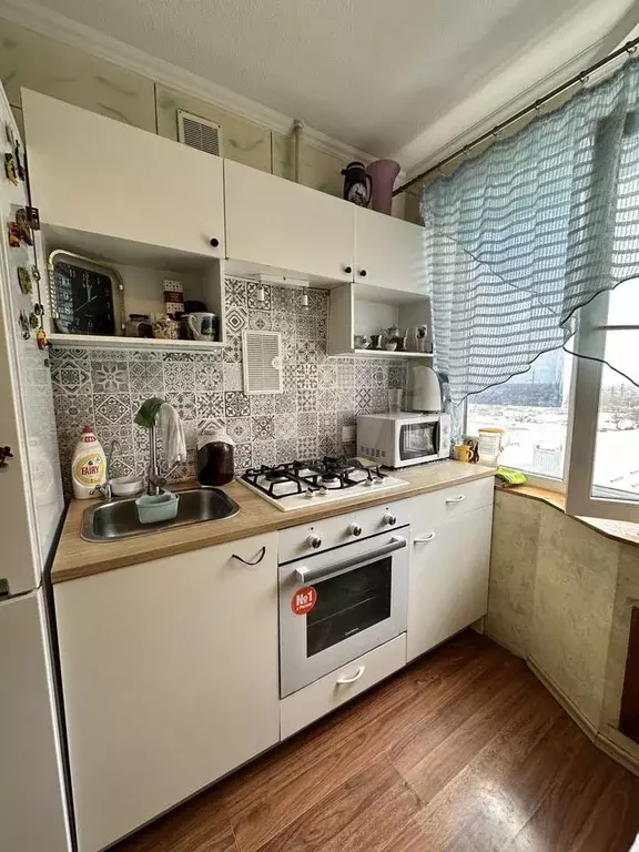 1-к. квартира, 38 м, 4/9 эт. - Фото 1