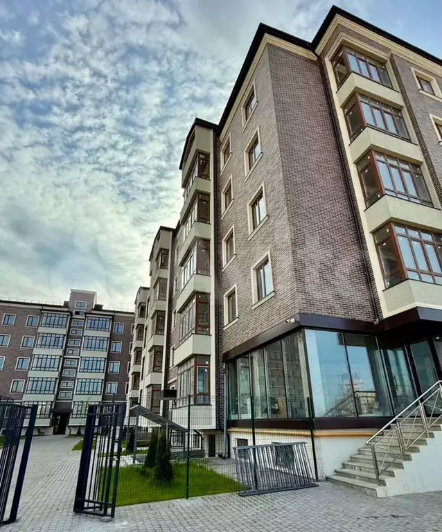 1-к. квартира, 46,5 м, 2/5 эт. - Фото 1