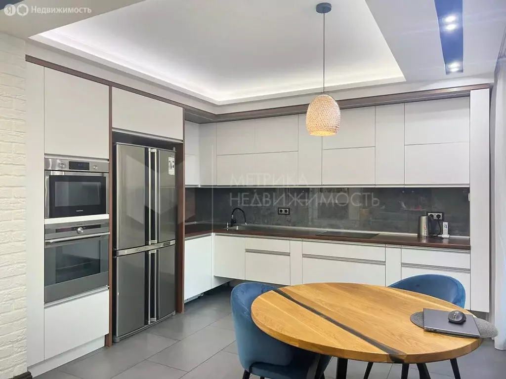 2-комнатная квартира: Тюмень, Ямская улица, 86 (92 м) - Фото 2