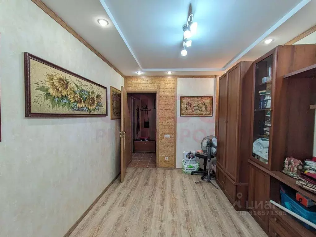 4-к кв. Волгоградская область, Волгоград ул. Таращанцев, 68 (120.0 м) - Фото 0