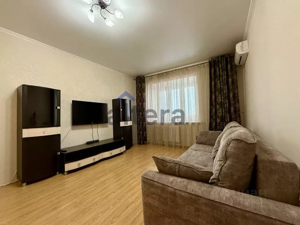 1-к кв. Татарстан, Казань ул. Адоратского, 3в (44.0 м) - Фото 0