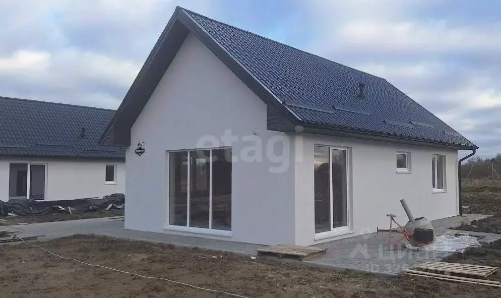 Дом в Калининградская область, Гурьевский муниципальный округ, пос. ... - Фото 1