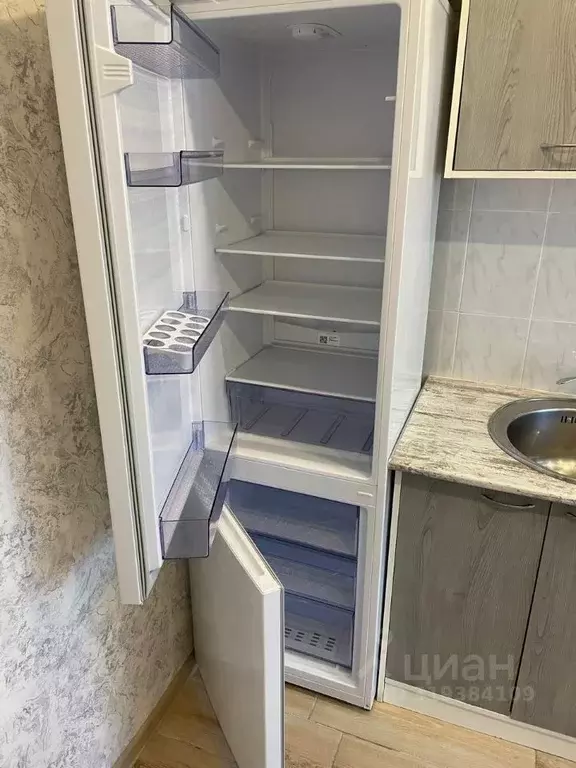 3-к кв. Курская область, Железногорск ул. Димитрова, 25 (60.0 м) - Фото 1